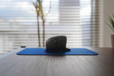 Blender mouse pad with Logitech MX Master